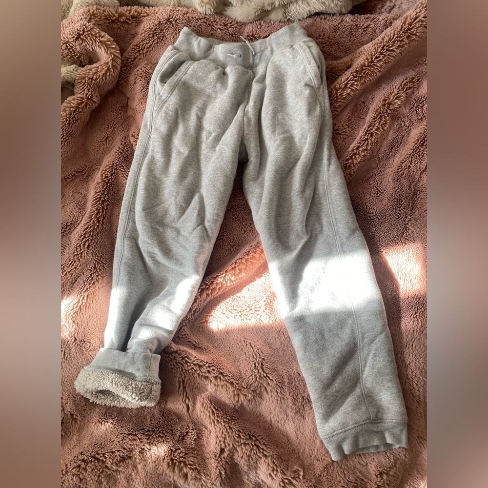 GAP Light Gray Kids Sherpa Fleece Lined Joggers Sweatpants size Large (10)